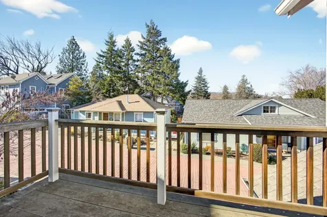 252 9th Street Alley Ashland OR 97520