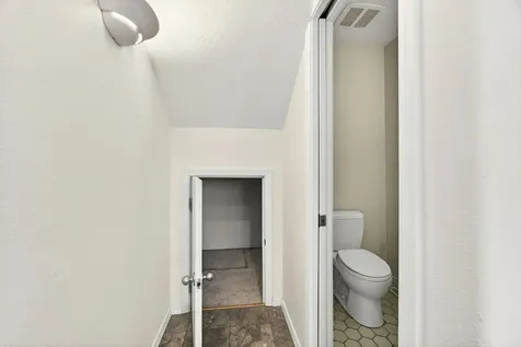 252 9th Street Alley Ashland OR 97520