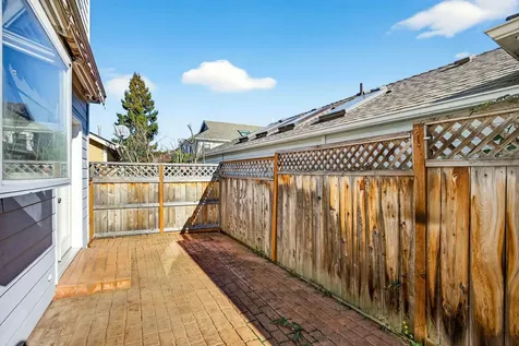 252 9th Street Alley Ashland OR 97520