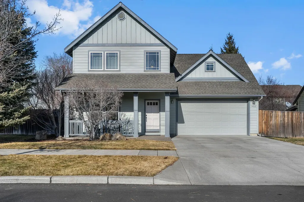 1482 NE Rumgay Lane Bend OR 97701
