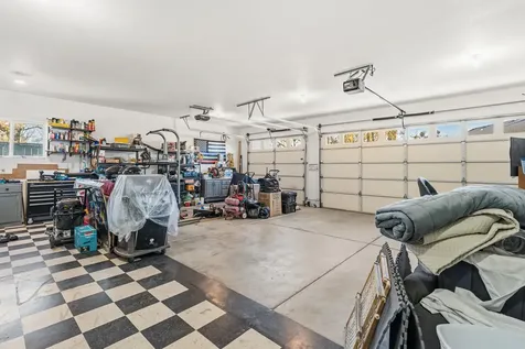 875 N Mountain Avenue Central Point OR 97502