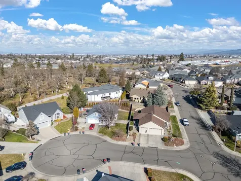 875 N Mountain Avenue Central Point OR 97502