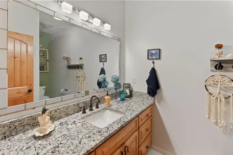521 Seclusion Loop Grants Pass OR 97526