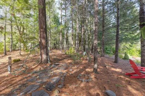 521 Seclusion Loop Grants Pass OR 97526