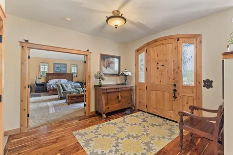 521 Seclusion Loop Grants Pass OR 97526