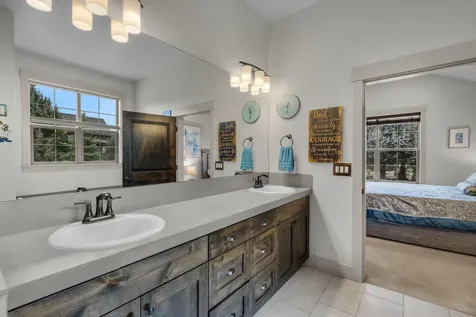 17783 SW Chaparral Drive Powell Butte OR 97753