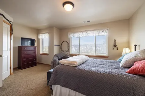 5015 Falcon Drive Klamath Falls OR 97601