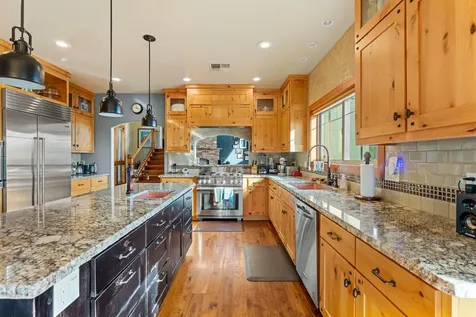 252 Frontier Lane Grants Pass OR 97526