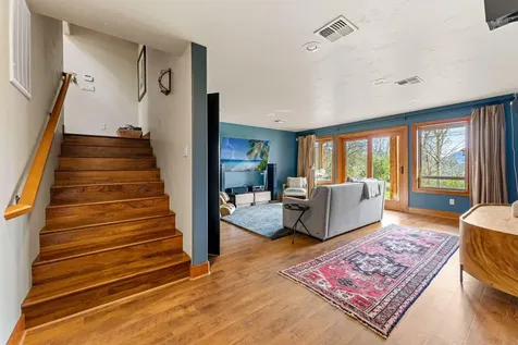 252 Frontier Lane Grants Pass OR 97526