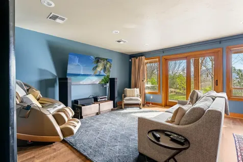 252 Frontier Lane Grants Pass OR 97526