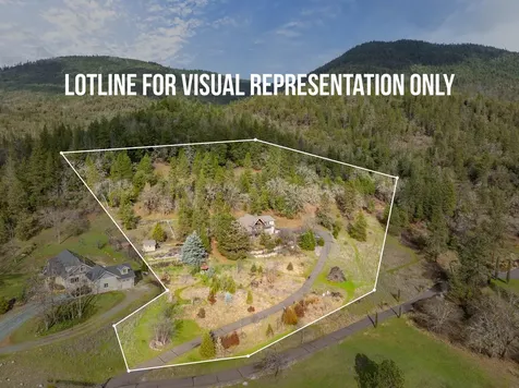 252 Frontier Lane Grants Pass OR 97526