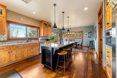 252 Frontier Lane Grants Pass OR 97526