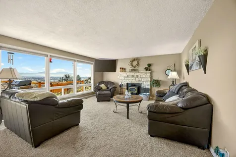 6251 Ventura Lane Central Point OR 97502