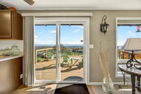 6251 Ventura Lane Central Point OR 97502