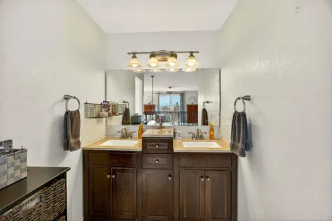 6251 Ventura Lane Central Point OR 97502