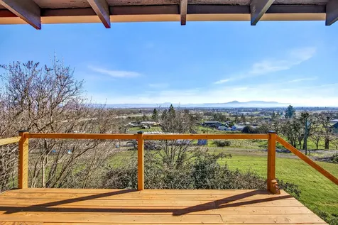 6251 Ventura Lane Central Point OR 97502