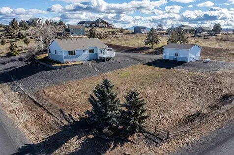 569 SE Nugget Lane Madras OR 97741