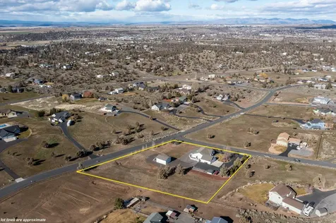 569 SE Nugget Lane Madras OR 97741