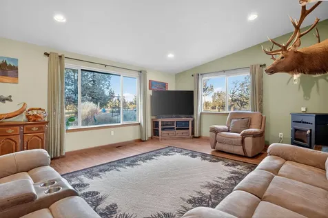 3940 NE Zamia Avenue Redmond OR 97756