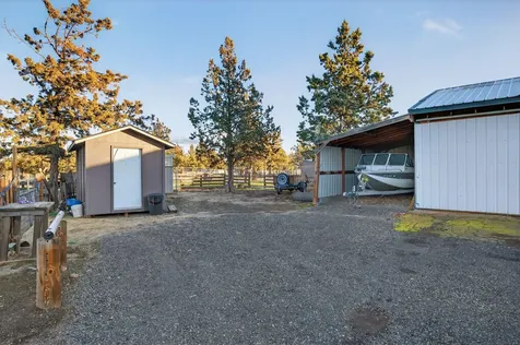 3940 NE Zamia Avenue Redmond OR 97756