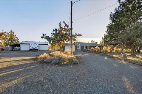 3940 NE Zamia Avenue Redmond OR 97756