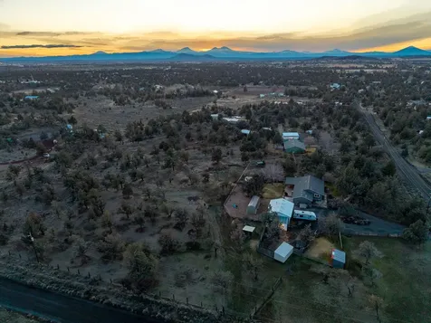 3940 NE Zamia Avenue Redmond OR 97756
