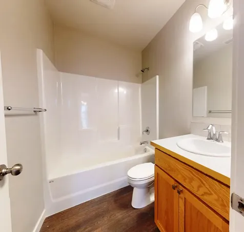 2474 NW Kingwood Avenue Redmond OR 97756