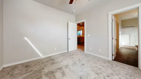 2474 NW Kingwood Avenue Redmond OR 97756