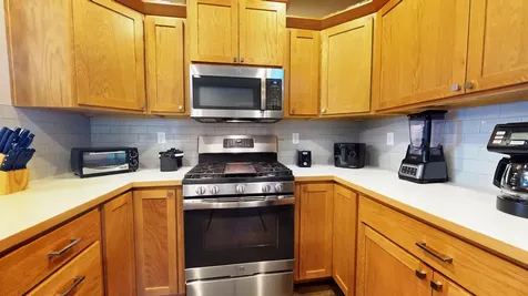 2474 NW Kingwood Avenue Redmond OR 97756