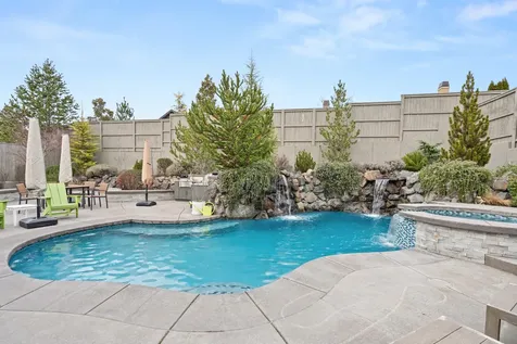4035 Crystal Springs Drive Medford OR 97504