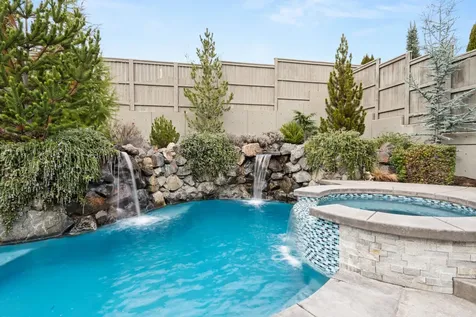 4035 Crystal Springs Drive Medford OR 97504
