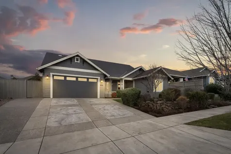 4035 Crystal Springs Drive Medford OR 97504