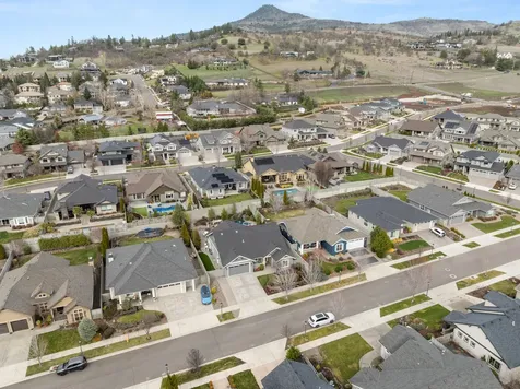 4035 Crystal Springs Drive Medford OR 97504