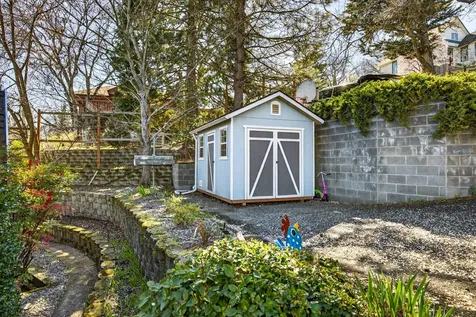 730 Grover Street Ashland OR 97520