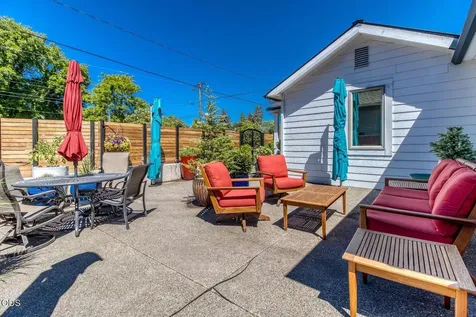 120 NW Sisemore Street Bend OR 97703