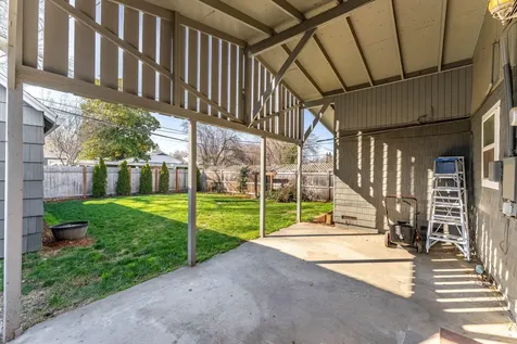624 S Ivy Street Medford OR 97501