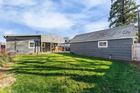624 S Ivy Street Medford OR 97501