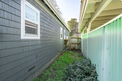 624 S Ivy Street Medford OR 97501