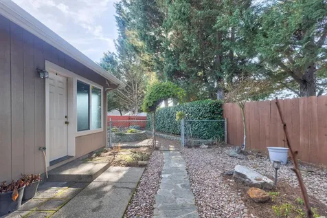 1116 Cashmere Drive Grants Pass OR 97527