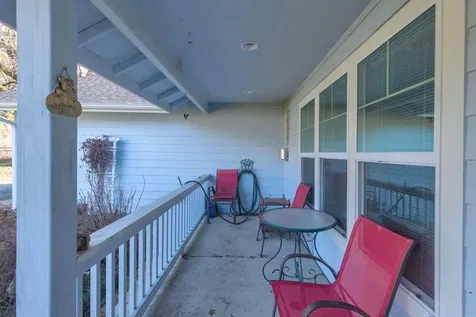 8576 E Evans Creek Road Rogue River OR 97537