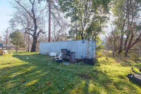 8576 E Evans Creek Road Rogue River OR 97537