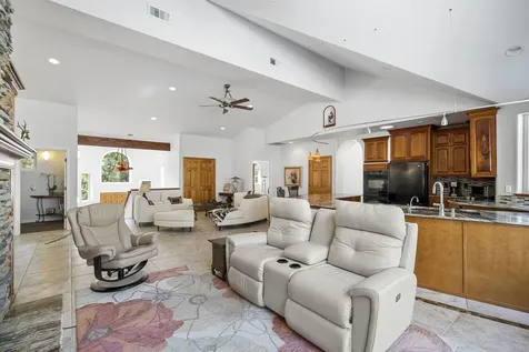 2279 NW Putnam Road Bend OR 97703