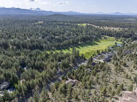 2279 NW Putnam Road Bend OR 97703