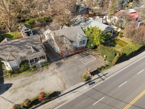 27 Crater Lake Avenue Medford OR 97504
