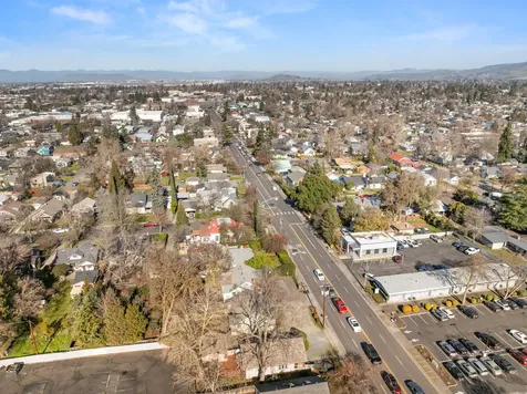 27 Crater Lake Avenue Medford OR 97504