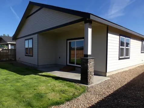 3236 NW Dogwood Avenue Redmond OR 97756