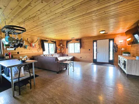 17275 Water Gap Road Williams OR 97544