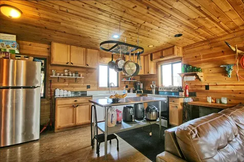 17275 Water Gap Road Williams OR 97544