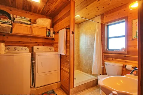 17275 Water Gap Road Williams OR 97544