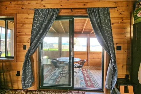 17275 Water Gap Road Williams OR 97544
